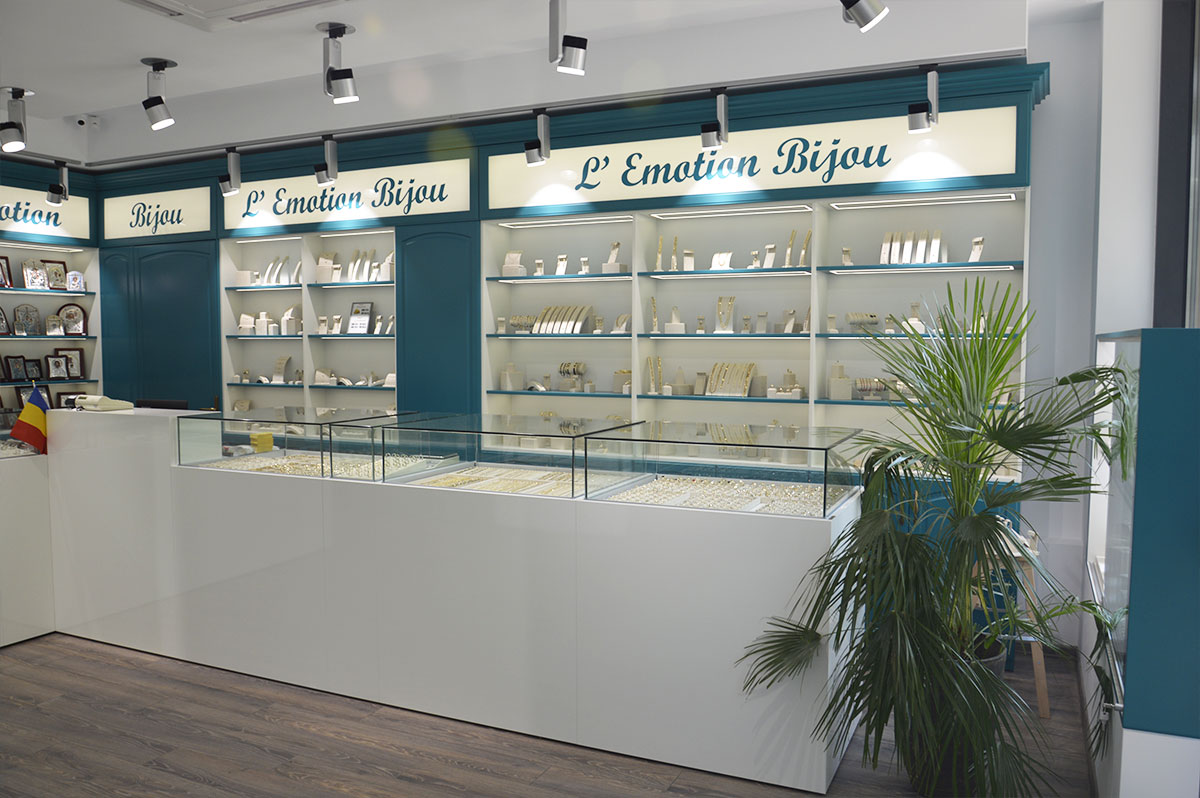 Mobilier Comercial pentru Bijou